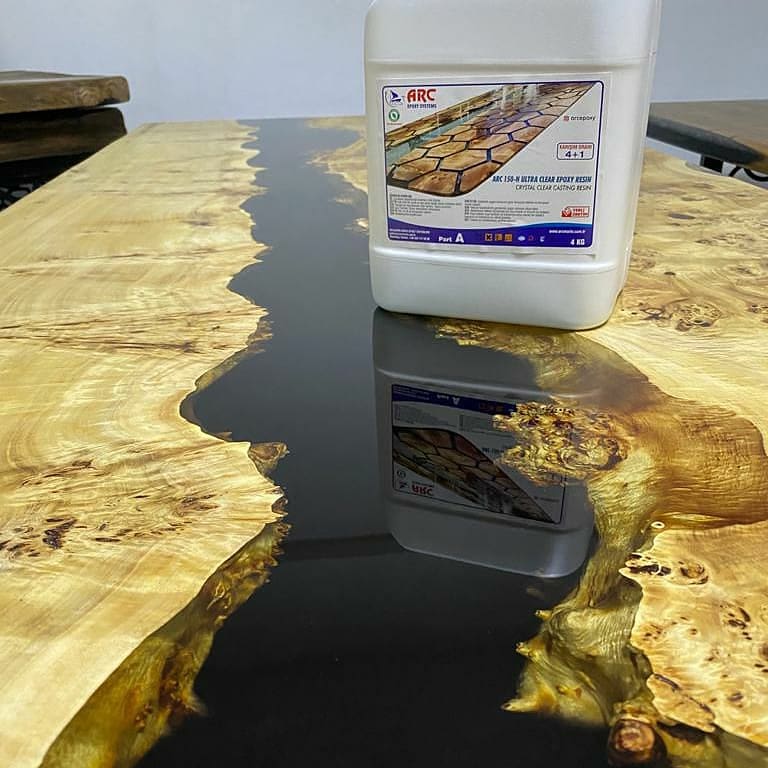 Epoxy Resin Art Resin Crystal Clear Formula- The Artist's Resin for  Coating, Casting, Resin Art, Geodes, Tabletop, Bar Top, Live Edge Tables,  River Tables- Non-…